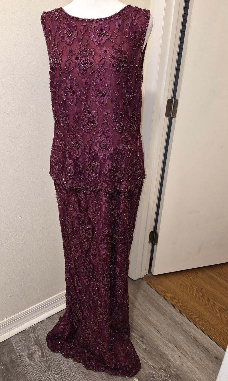 Sténay Vintage Burgundy Beaded Lace Two-Piece Evening Gown Size 12